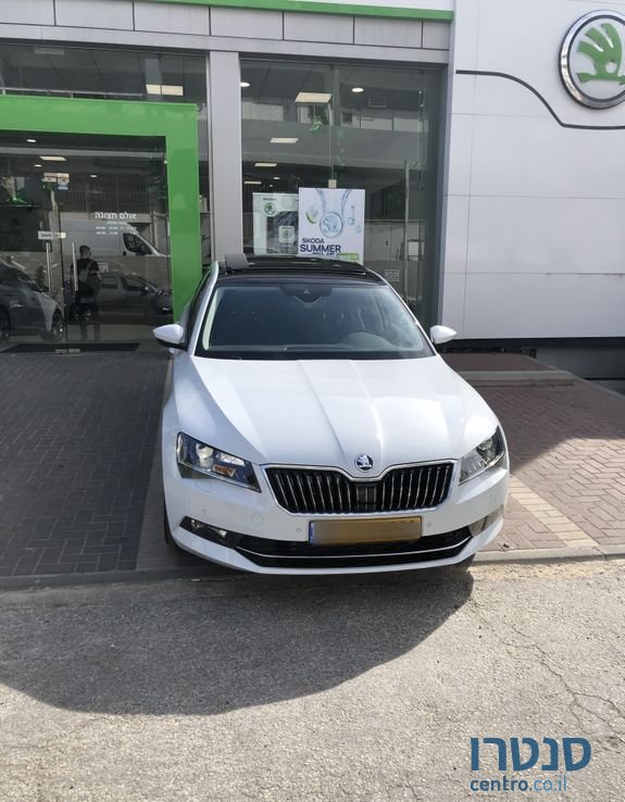 2019' Skoda Superb סקודה סופרב photo #2