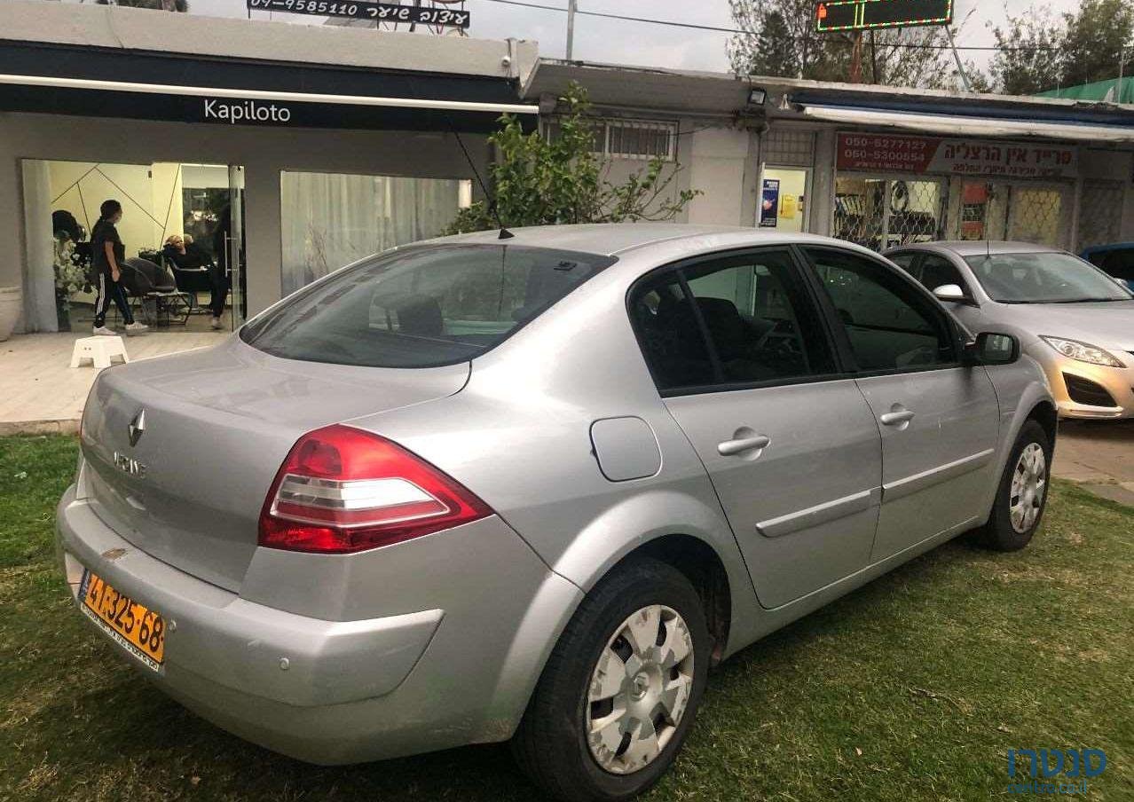 2008' Renault Megane רנו מגאן photo #2
