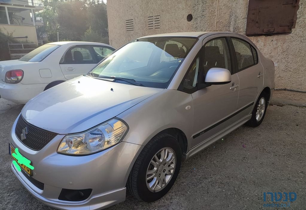 2011' Suzuki SX4 סוזוקי photo #1