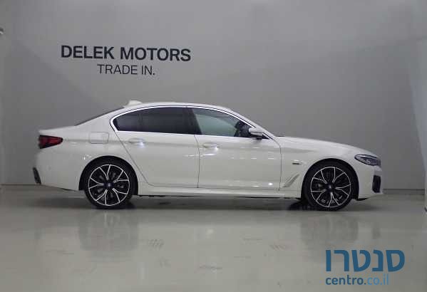2022' BMW 5 Series ב.מ.וו סדרה 5 photo #3