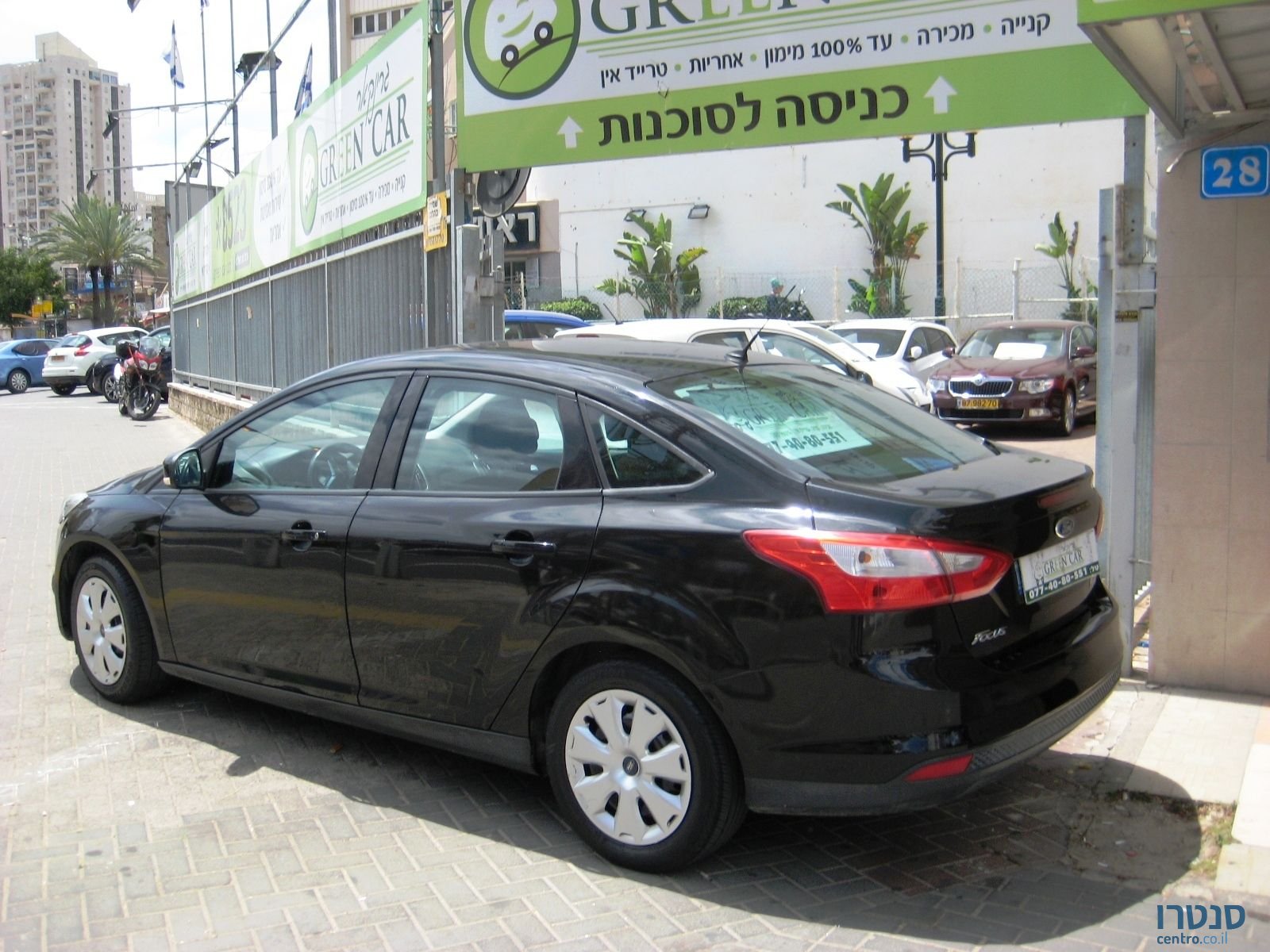 2013' Ford Focus photo #3