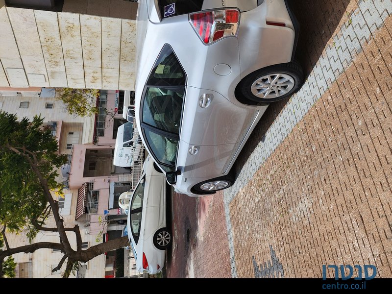 2019' Toyota Prius טויוטה פריוספלוס photo #2