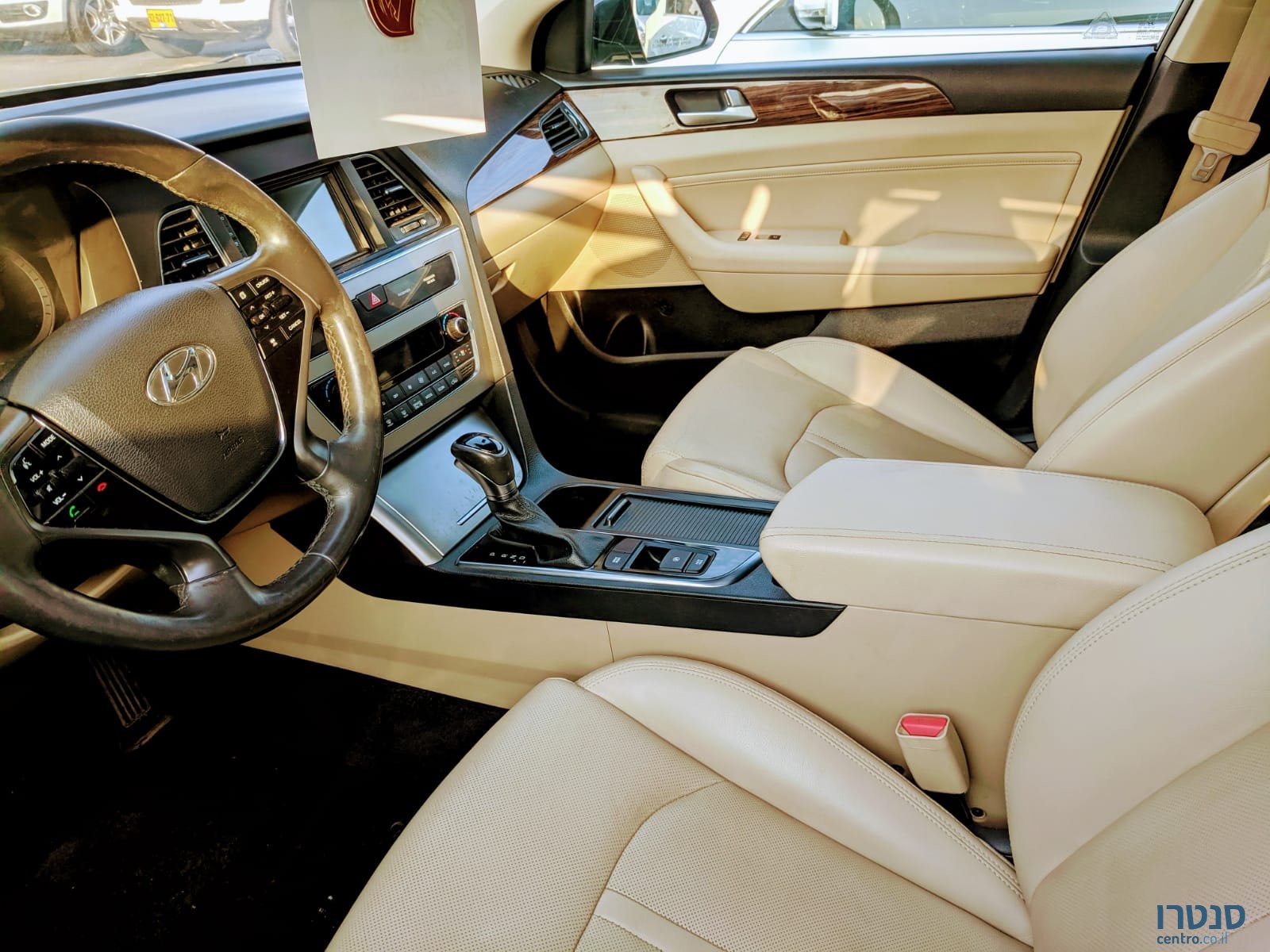 2016' Hyundai Sonata photo #5