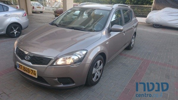 2011' Kia Ceed photo #1