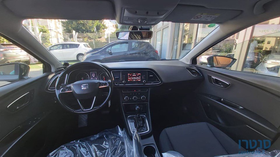 2017' SEAT Leon photo #4