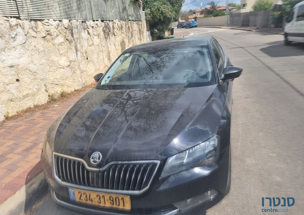 2017' Skoda Superb סקודה סופרב photo #1