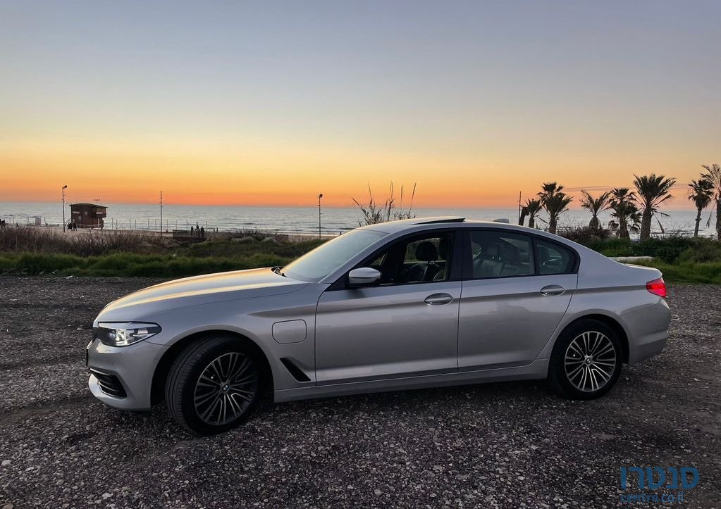 2020' BMW 5 Series ב.מ.וו סדרה 5 photo #3