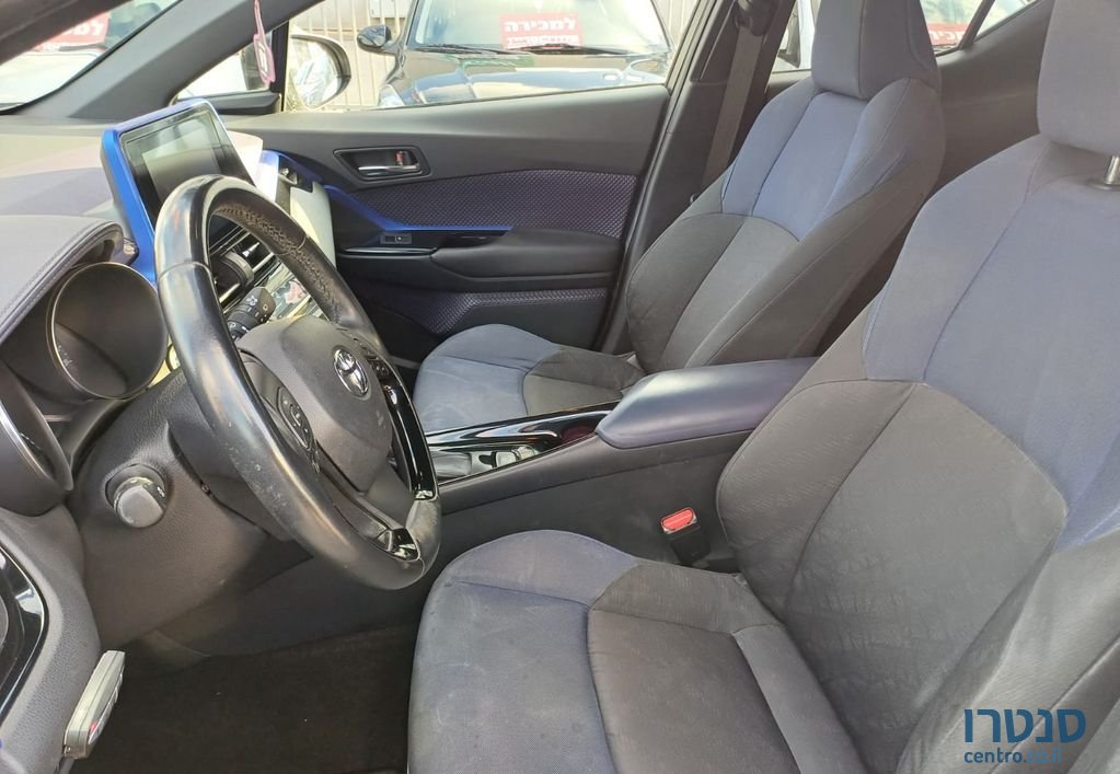 2017' Toyota C-HR טויוטה photo #6