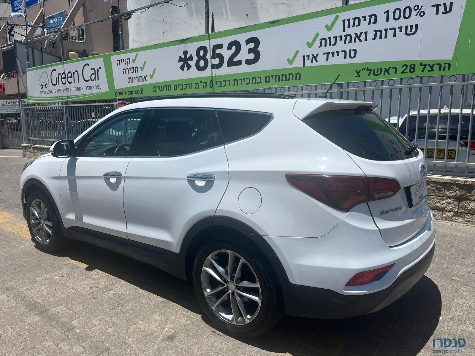 2018' Hyundai Santa Fe photo #5