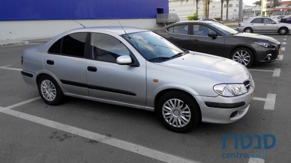 2002' Nissan Almera photo #1