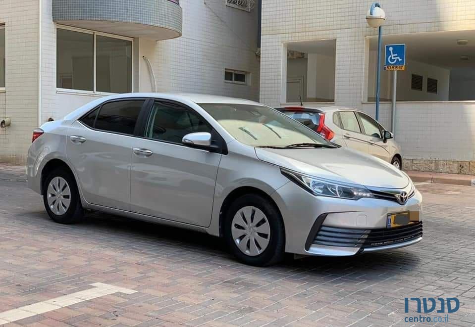 2018' Toyota Corolla טויוטה קורולה photo #2