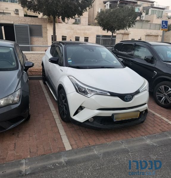 2017' Toyota C-HR טויוטה photo #3