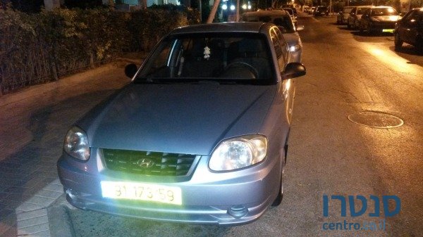 2005' Hyundai Accent photo #2