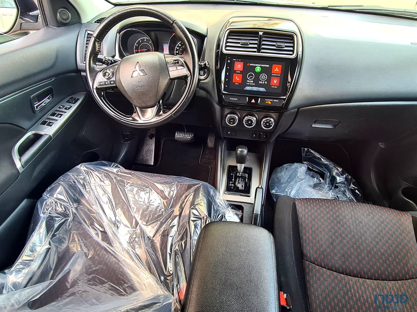 2019' Mitsubishi ASX photo #4