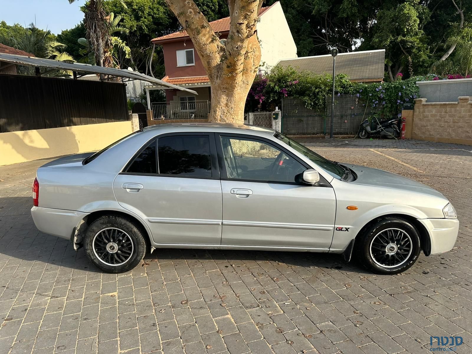 1999' Mazda 323 מאזדה לאנטיס photo #5