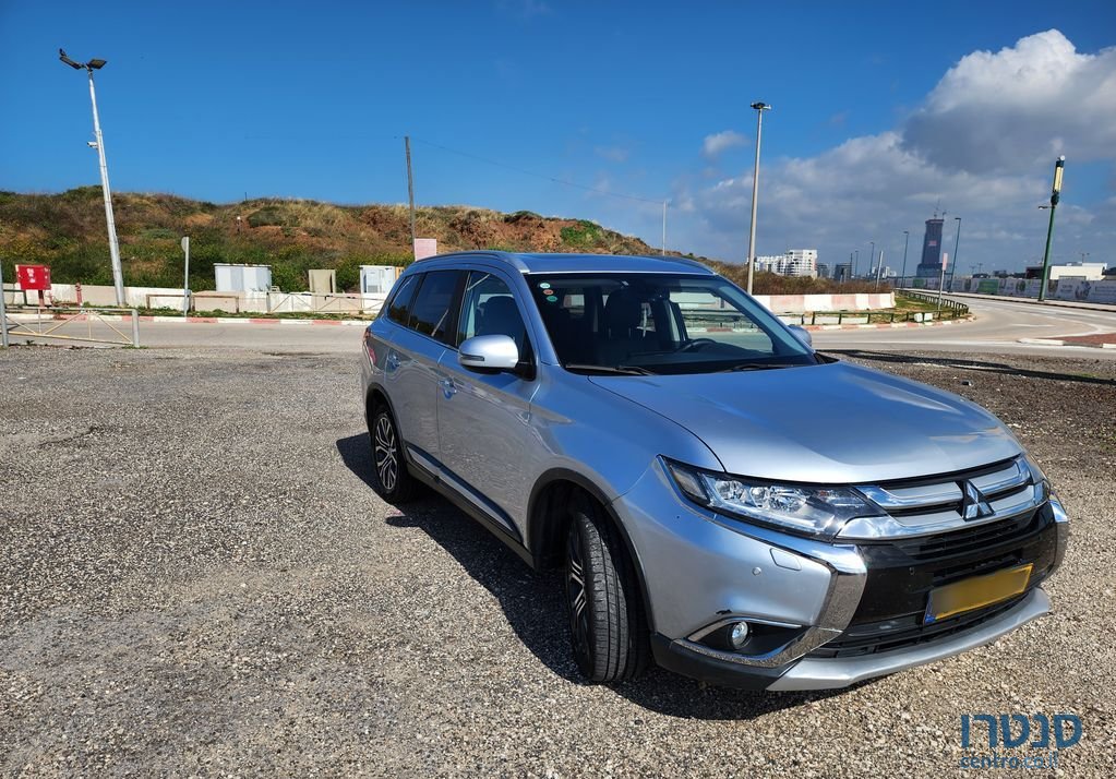 2016' Mitsubishi Outlander מיצובישי אאוטלנדר photo #1