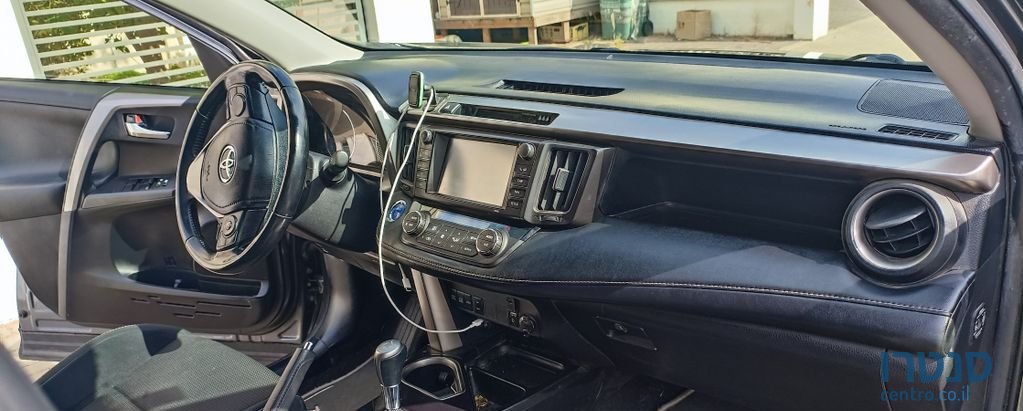 2017' Toyota RAV4 טויוטה photo #3