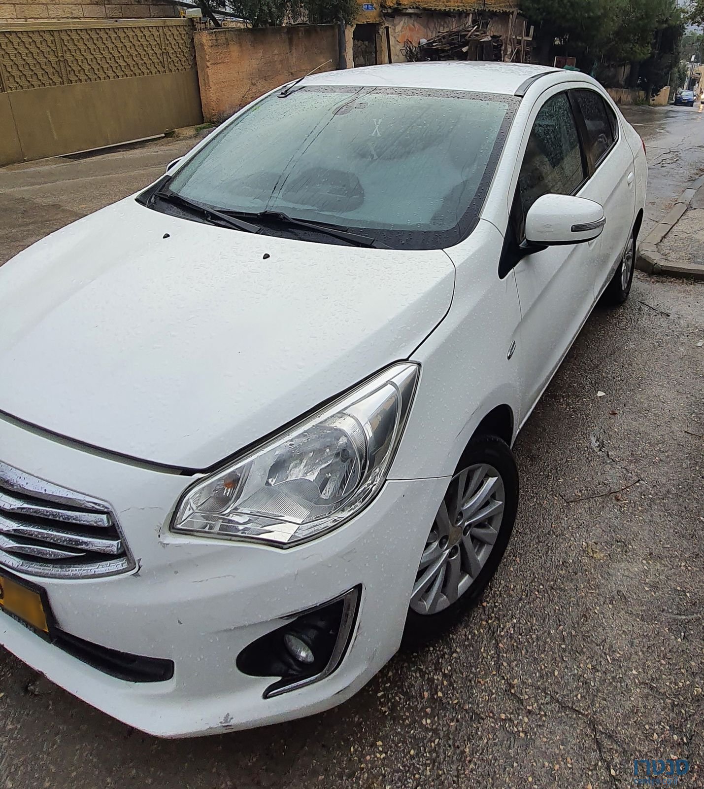 2014' Mitsubishi Attrage מיצובישי אטראז photo #1