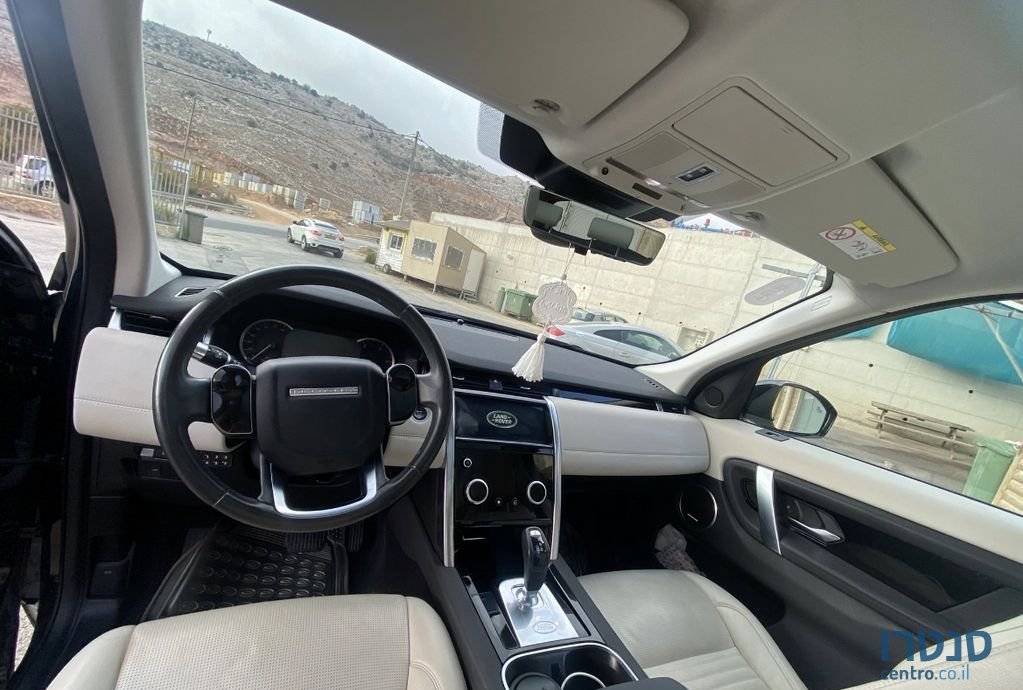 2020' Land Rover Discovery Sport לנד רובר photo #4