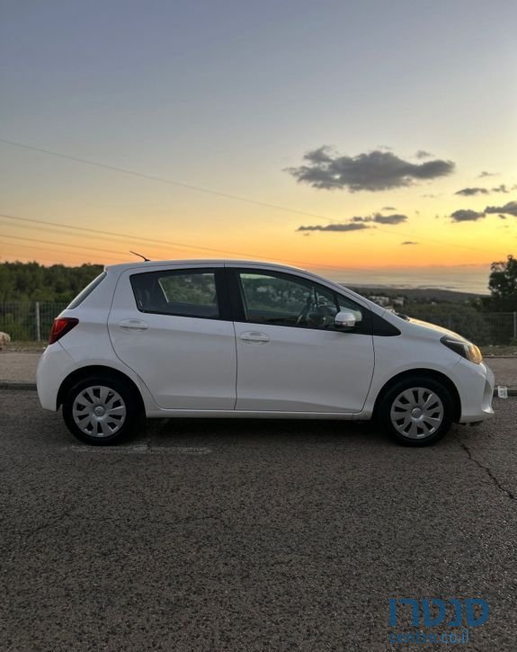 2016' Toyota Yaris טויוטה יאריס photo #4