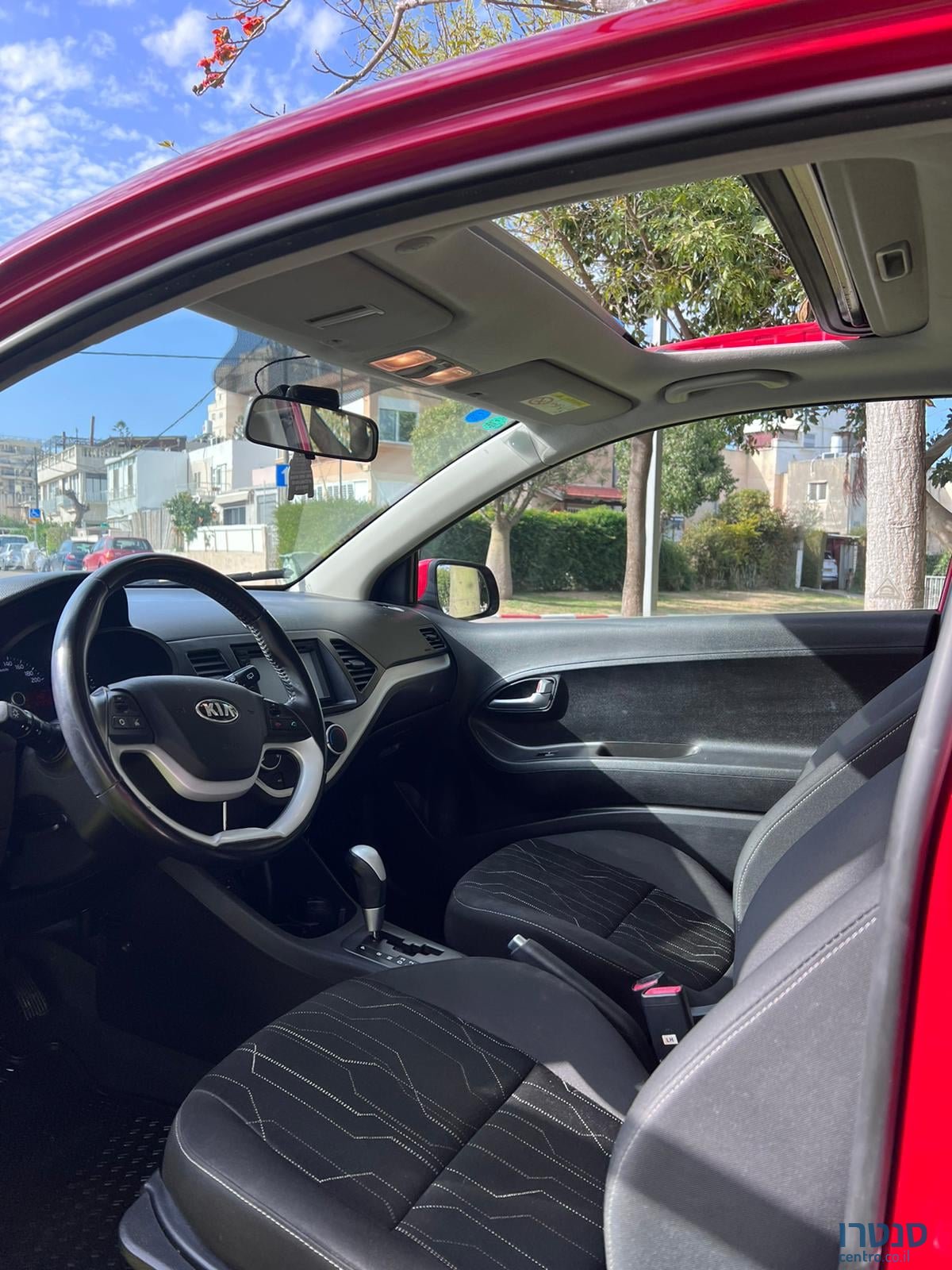 2015' Kia Picanto photo #5