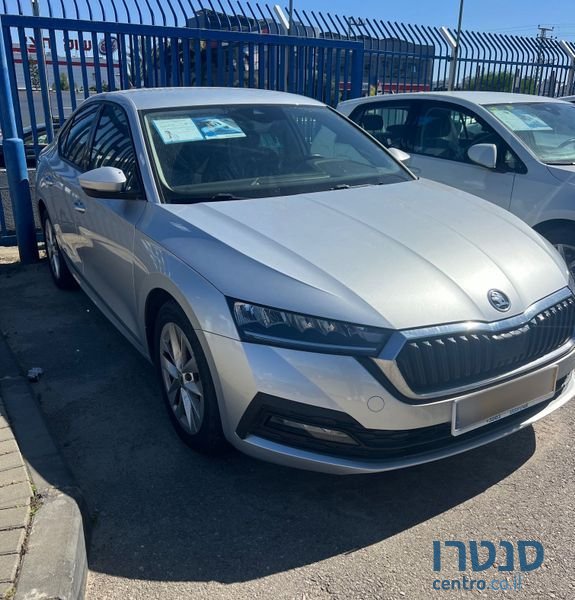 2021' Skoda Octavia סקודה אוקטביה photo #1