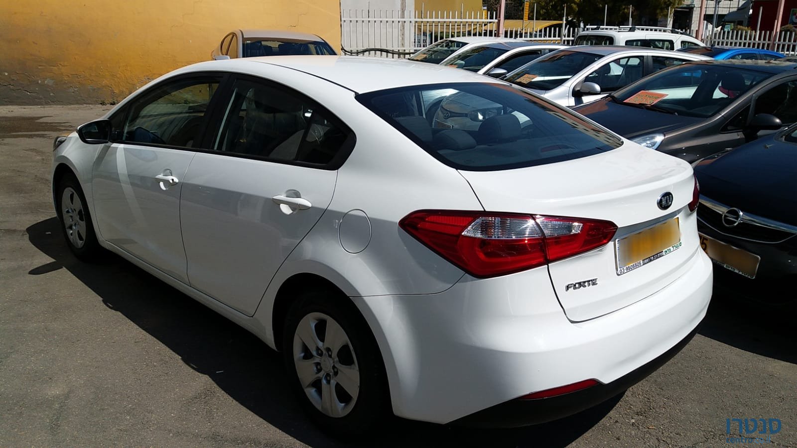 2013' Kia Forte photo #2