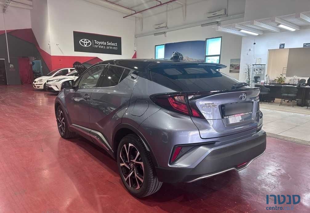 2022' Toyota C-HR טויוטה photo #3