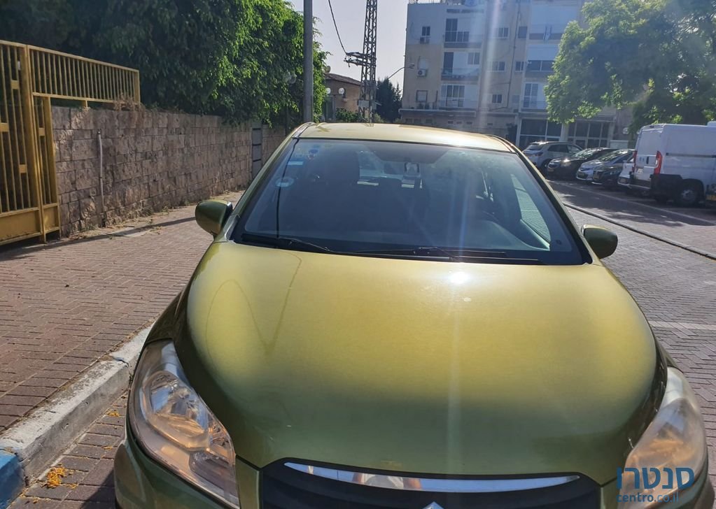 2014' Suzuki SX4 סוזוקי קרוסאובר photo #3