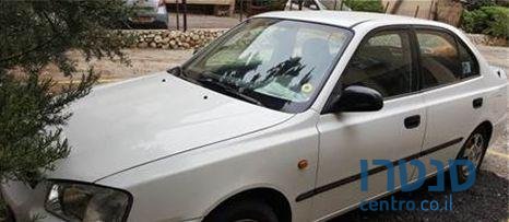 2001' Hyundai Accent photo #1