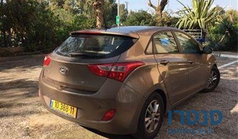 2012' Hyundai I30 יונדאי i30 פרמיום photo #3