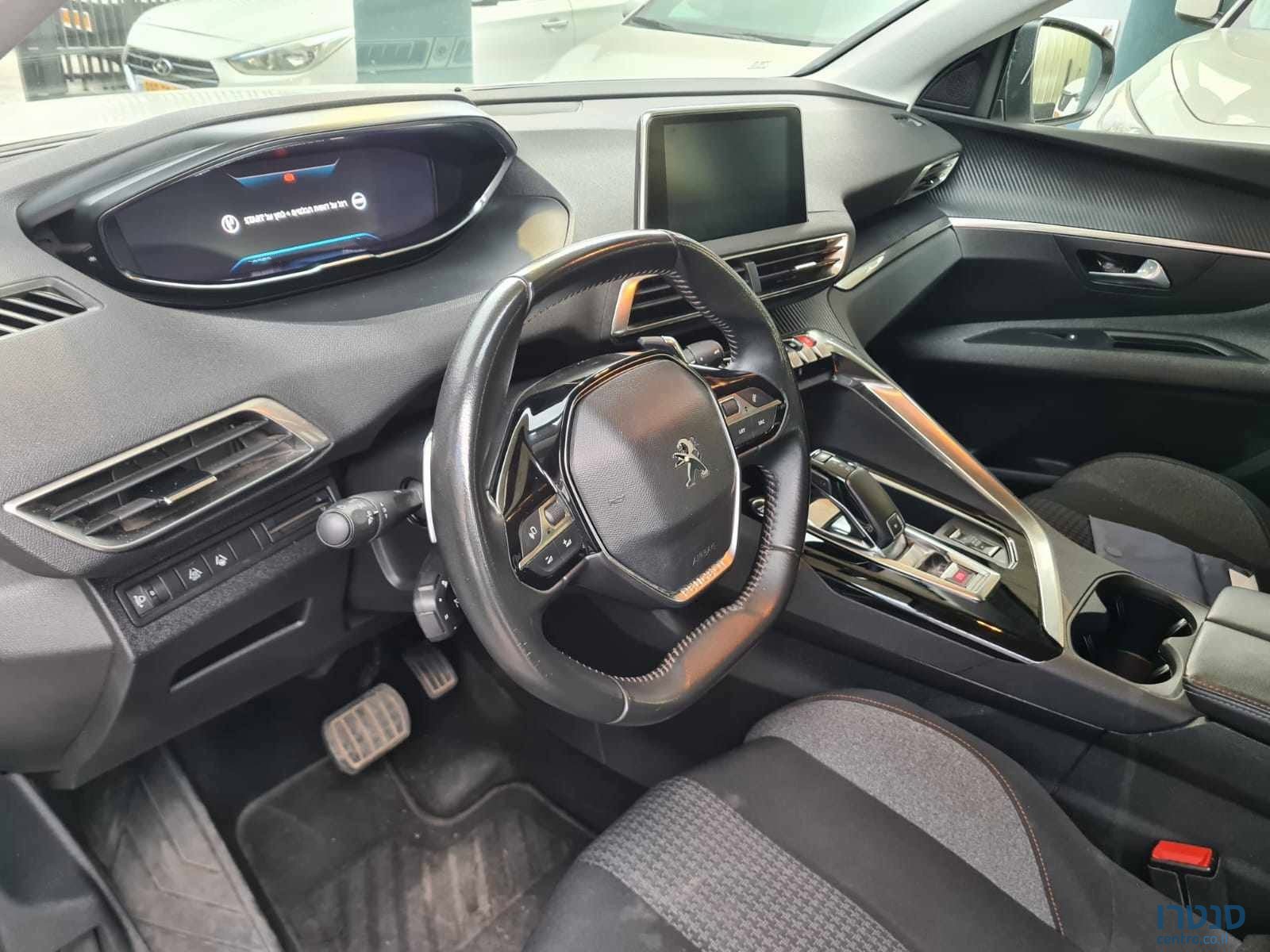 2022' Peugeot 3008 photo #5