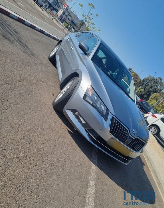 2017' Skoda Superb סקודה סופרב photo #2