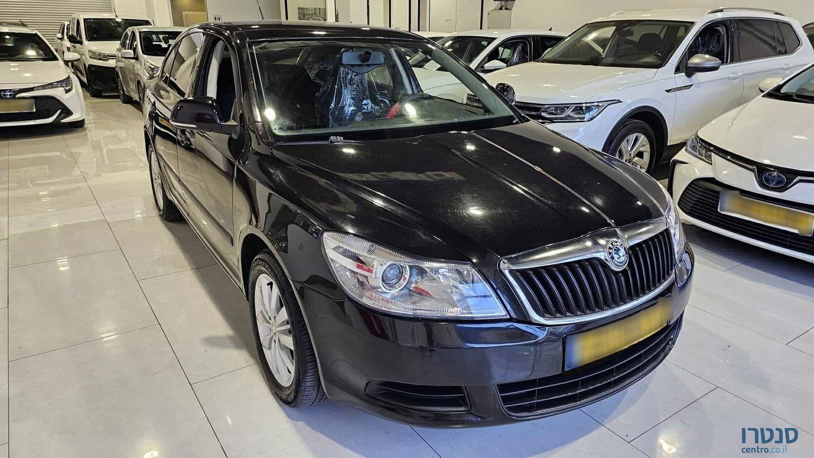 2013' Skoda Octavia photo #2