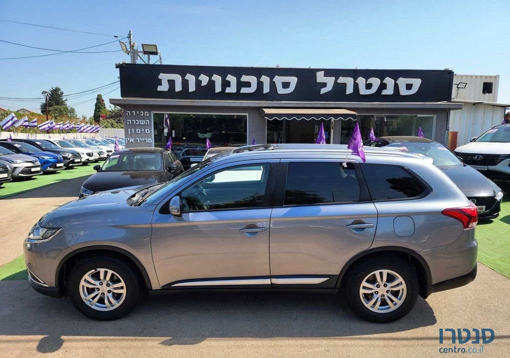 2017' Mitsubishi Outlander מיצובישי אאוטלנדר photo #2