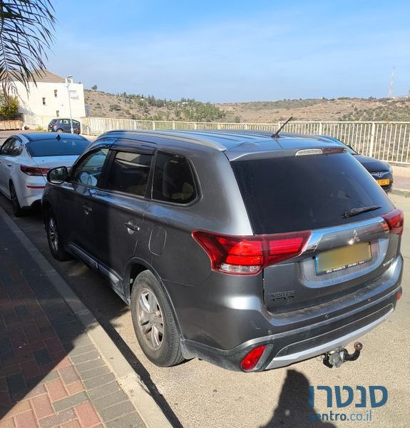 2016' Mitsubishi Outlander מיצובישי אאוטלנדר photo #5