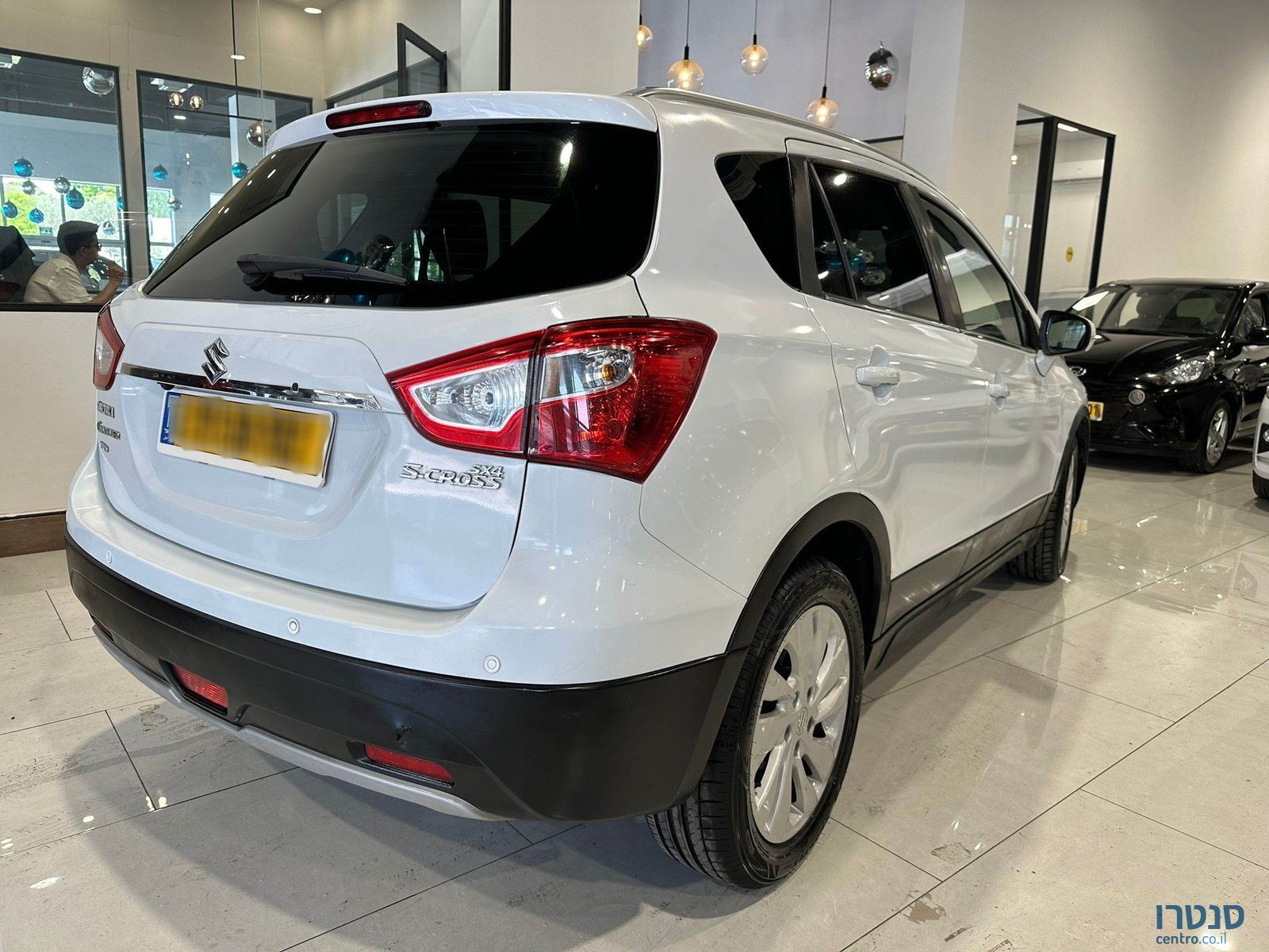 2020' Suzuki SX4 S-Cross photo #3