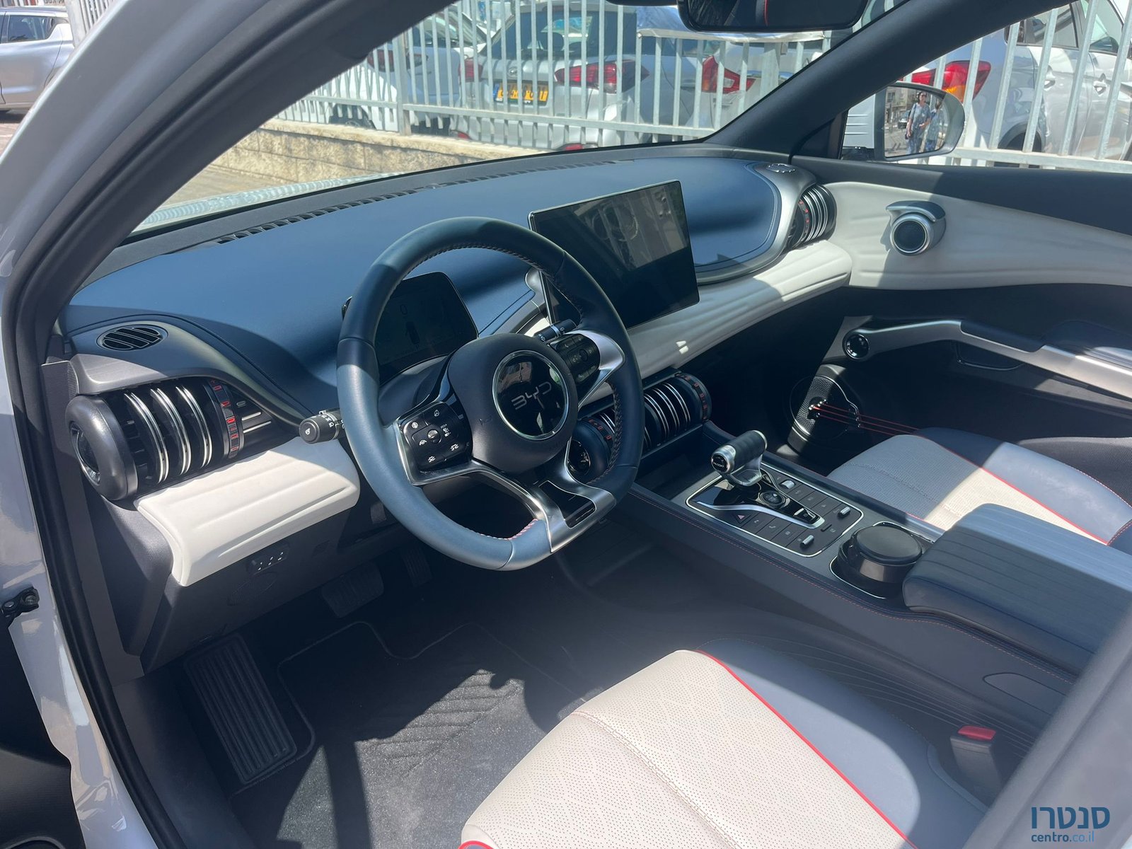 2023' BYD ATTO 3 photo #3