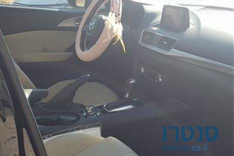 2018' Mazda 3 מאזדה 3 ספורט photo #1
