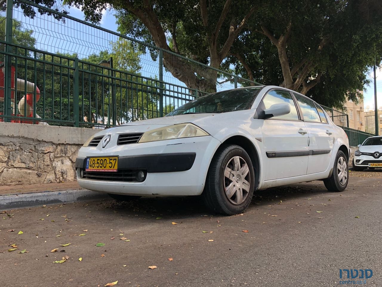 2005' Renault Megane photo #2