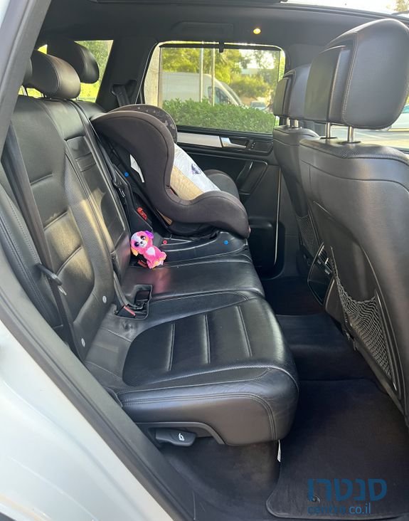 2011' Volkswagen Touareg פולקסווגן טוארג photo #6