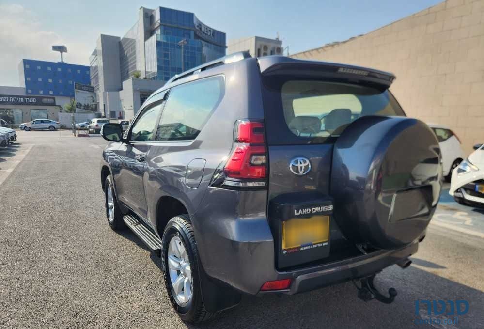 2019' Toyota Land Cruiser טויוטה לנד קרוזר photo #4
