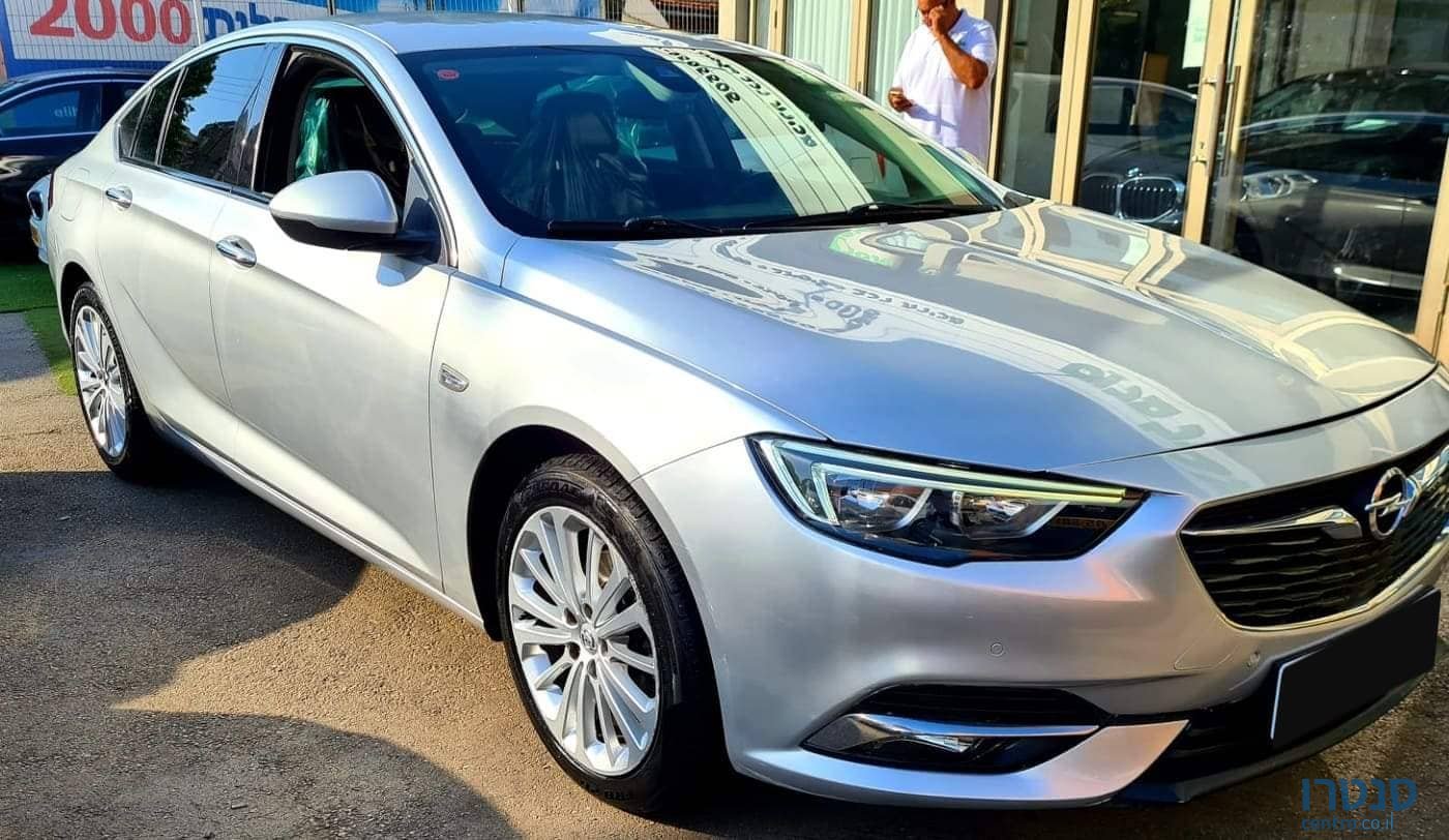 2018' Opel Insignia photo #2
