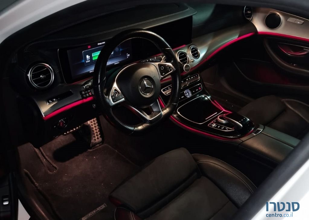 2017' Mercedes-Benz E-Class מרצדס photo #6