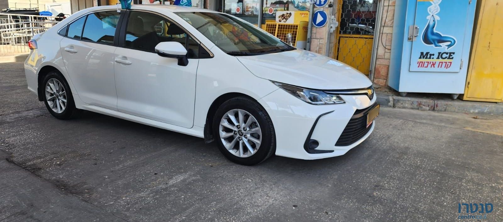 2022' Toyota Corolla טויוטה קורולה photo #3