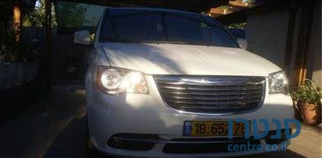 2011' Chrysler Grand Voyager photo #1