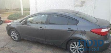 2013' Kia Forte photo #2