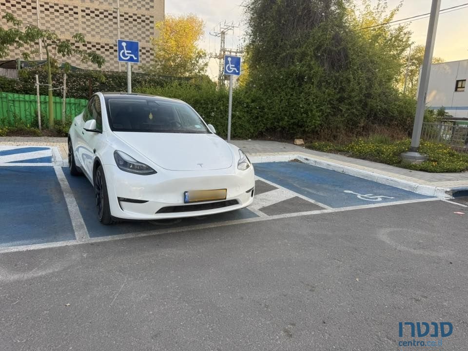  2022 tesla model y y 