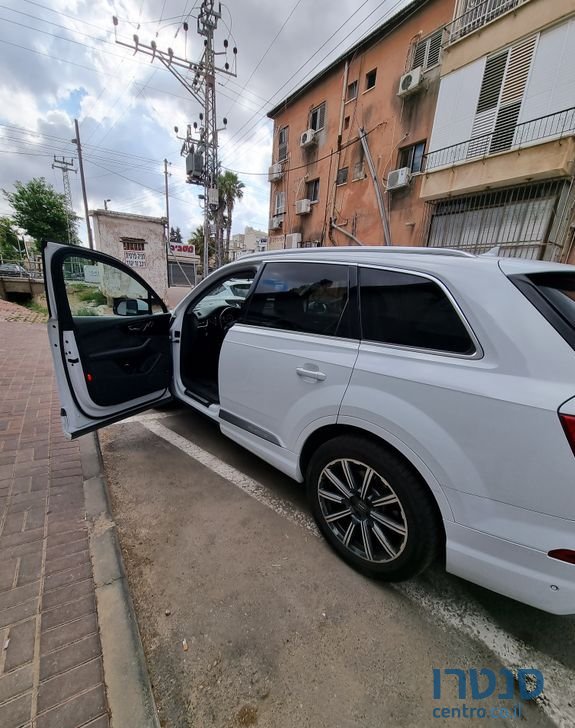 2016' Audi Q7 אאודי photo #5
