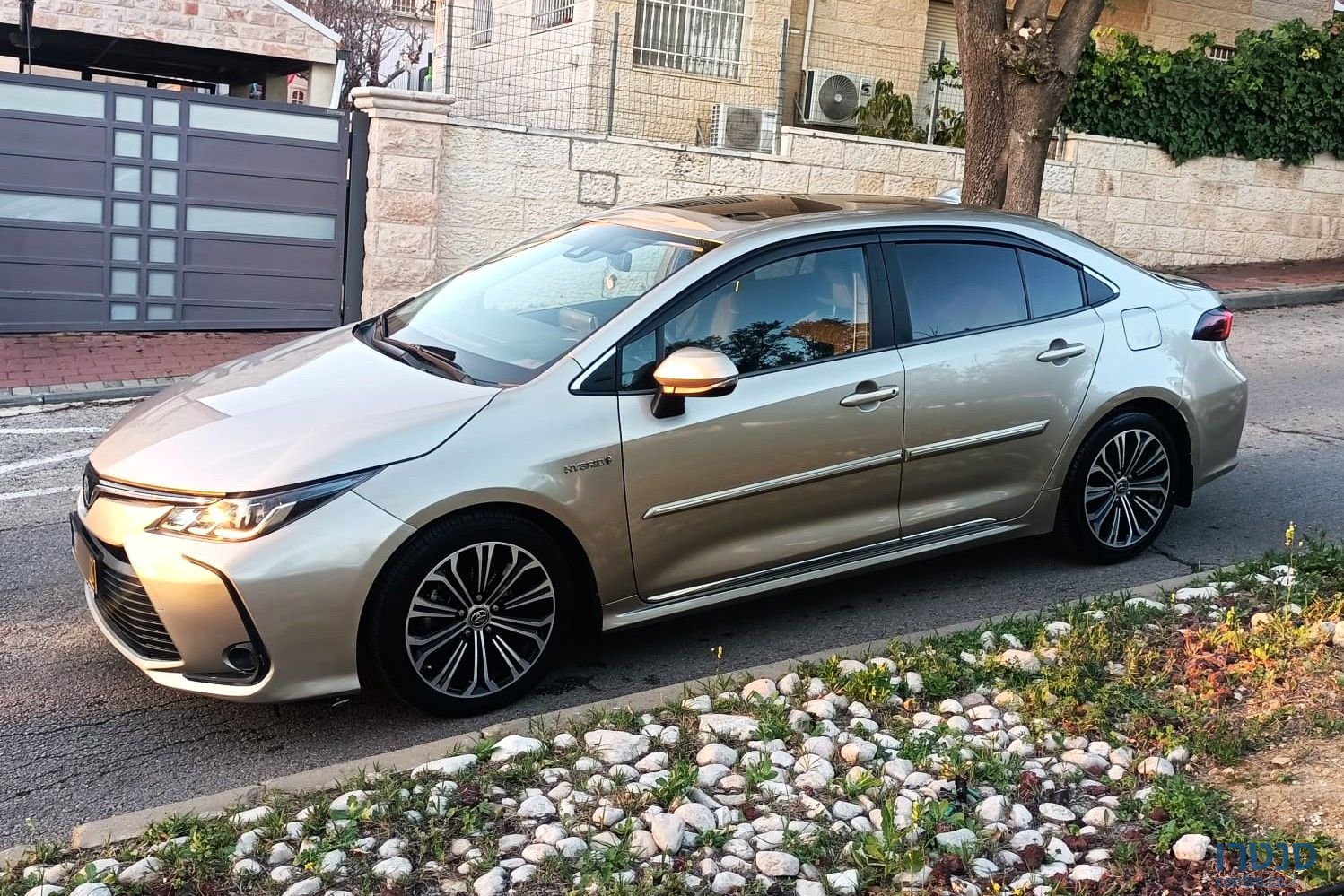 2021' Toyota Corolla טויוטה קורולה photo #3